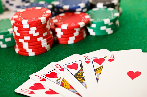 Poker_cards_and_chips